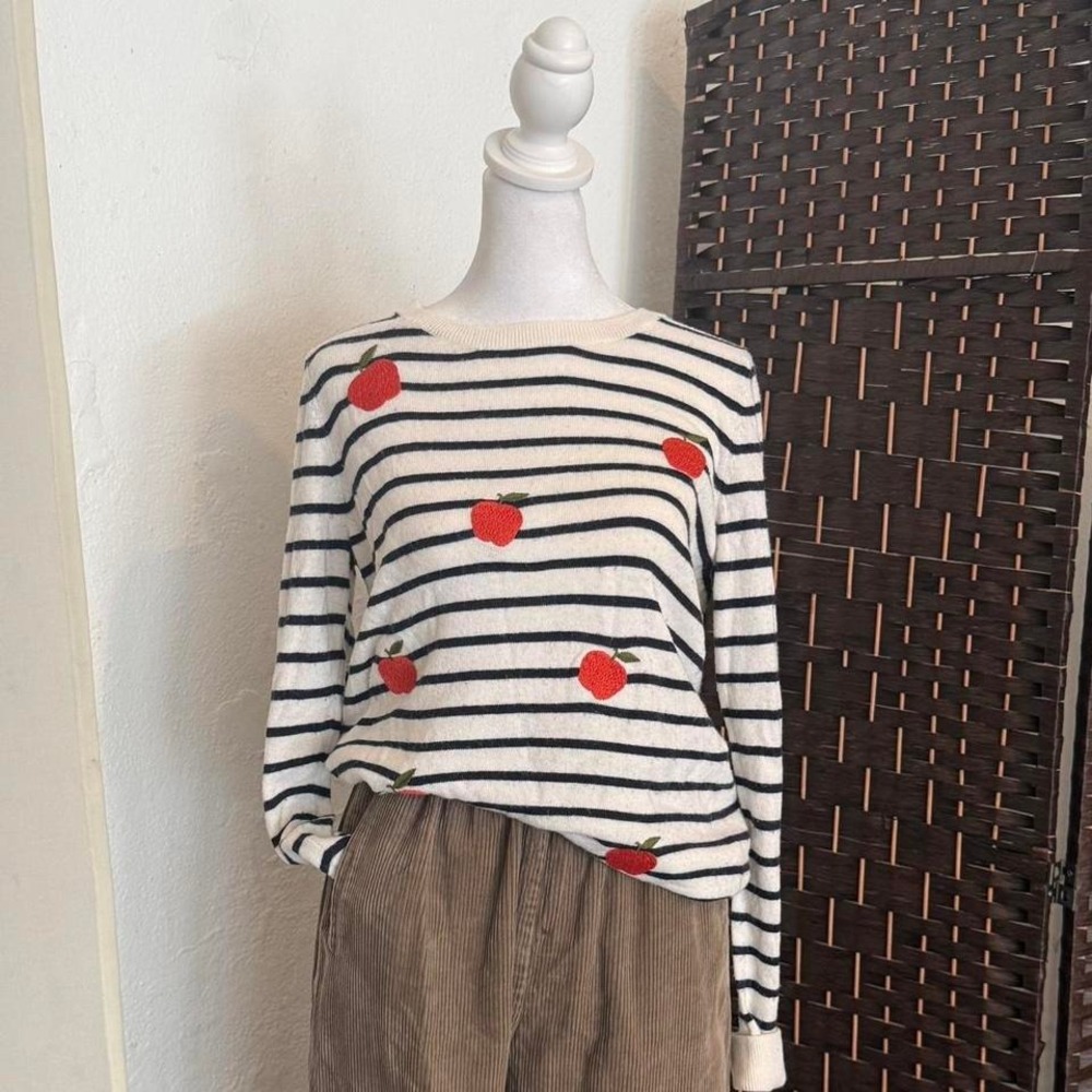 LOFT Wool Blend Apple Embroidered Striped Crow Neck Sweater Size Small